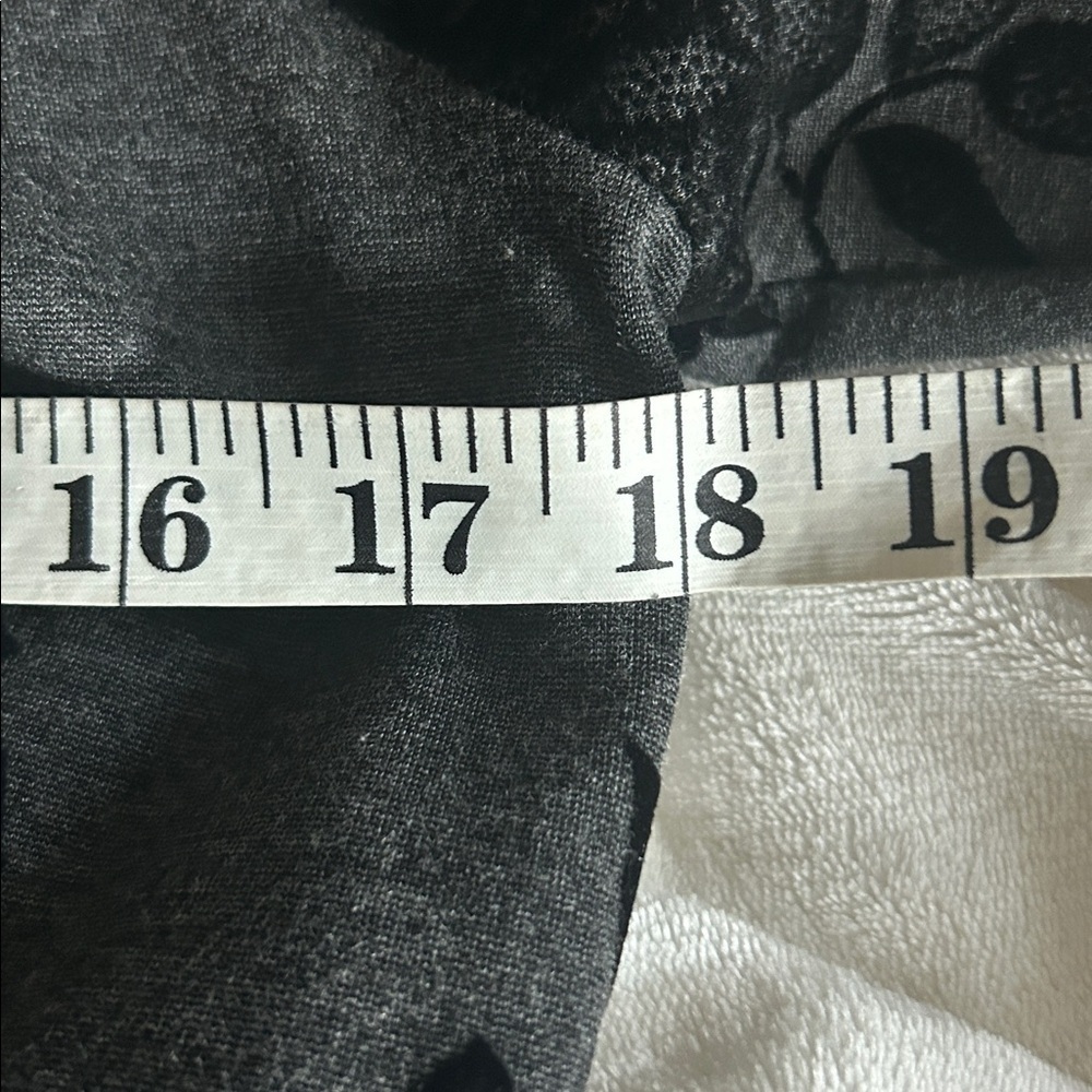 WHBM Blouse - Picture 3 of 9